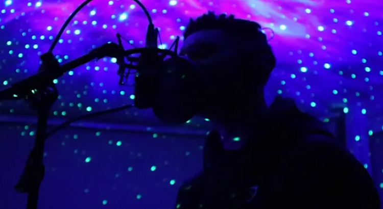 I will be your male singer songwriter