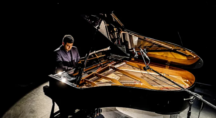 I will play and record piano and keyboard music for you