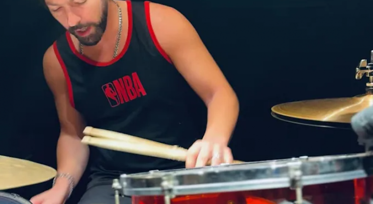 I will turn ai music into a real band