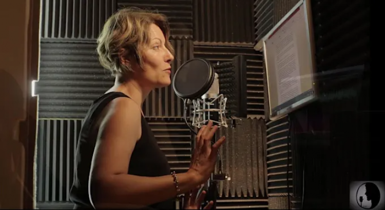 I will be your french female voice over