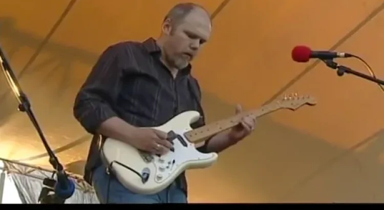 I will play superb lead guitar for your songs floyd hendrix clapton santana