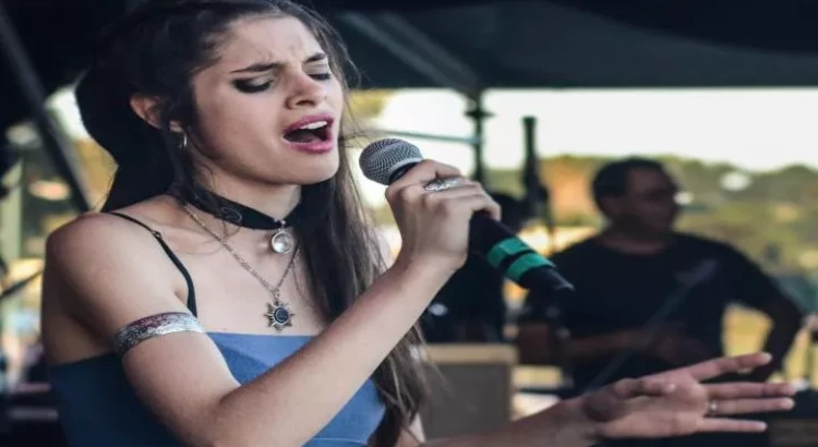 I will Im the female vocalist for you