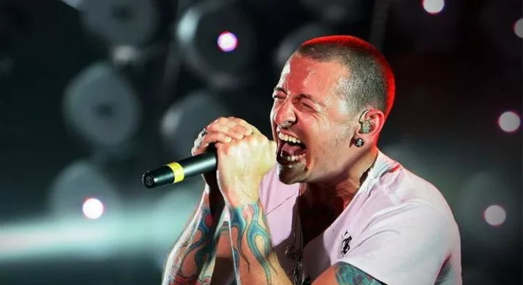 I will Will sing your song with Linkin Park type of voice