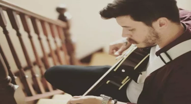 I will Jon Lilygreen AKA The Edition - Vocalist and guitarist