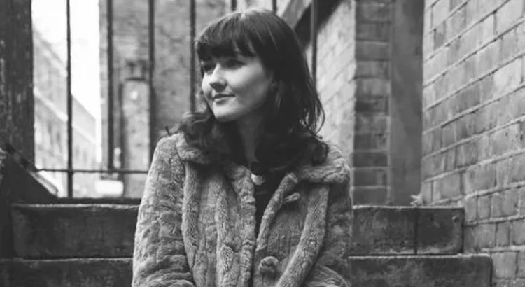 I will Hi there! My name is Chanele. I am from the West of Ireland. I am a singer, song-writer